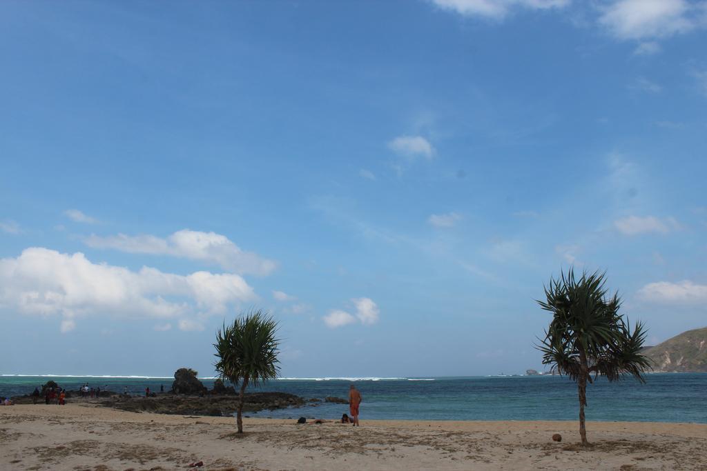 Tastura Beach Hotel Kuta  Kültér fotó