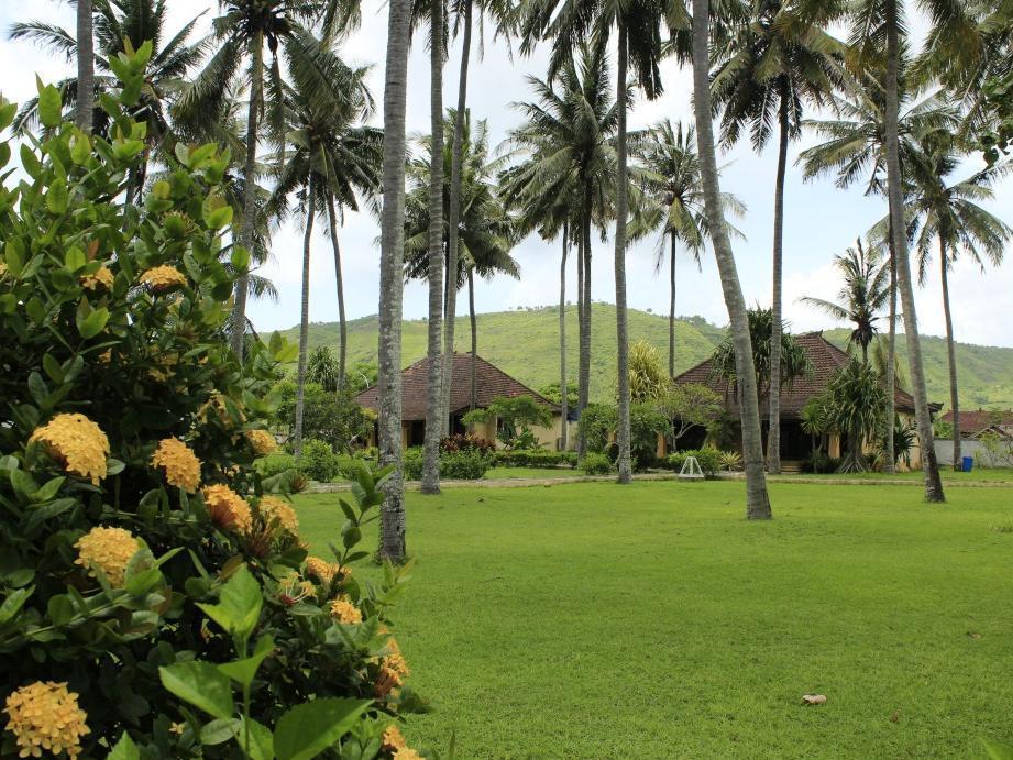 Tastura Beach Hotel Kuta  Kültér fotó
